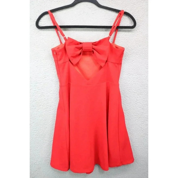 LuLus Red Cut-Out Dress-Size XS-New without Tags-Bow-Straps-Empire Waist-Lined - Picture 6 of 9